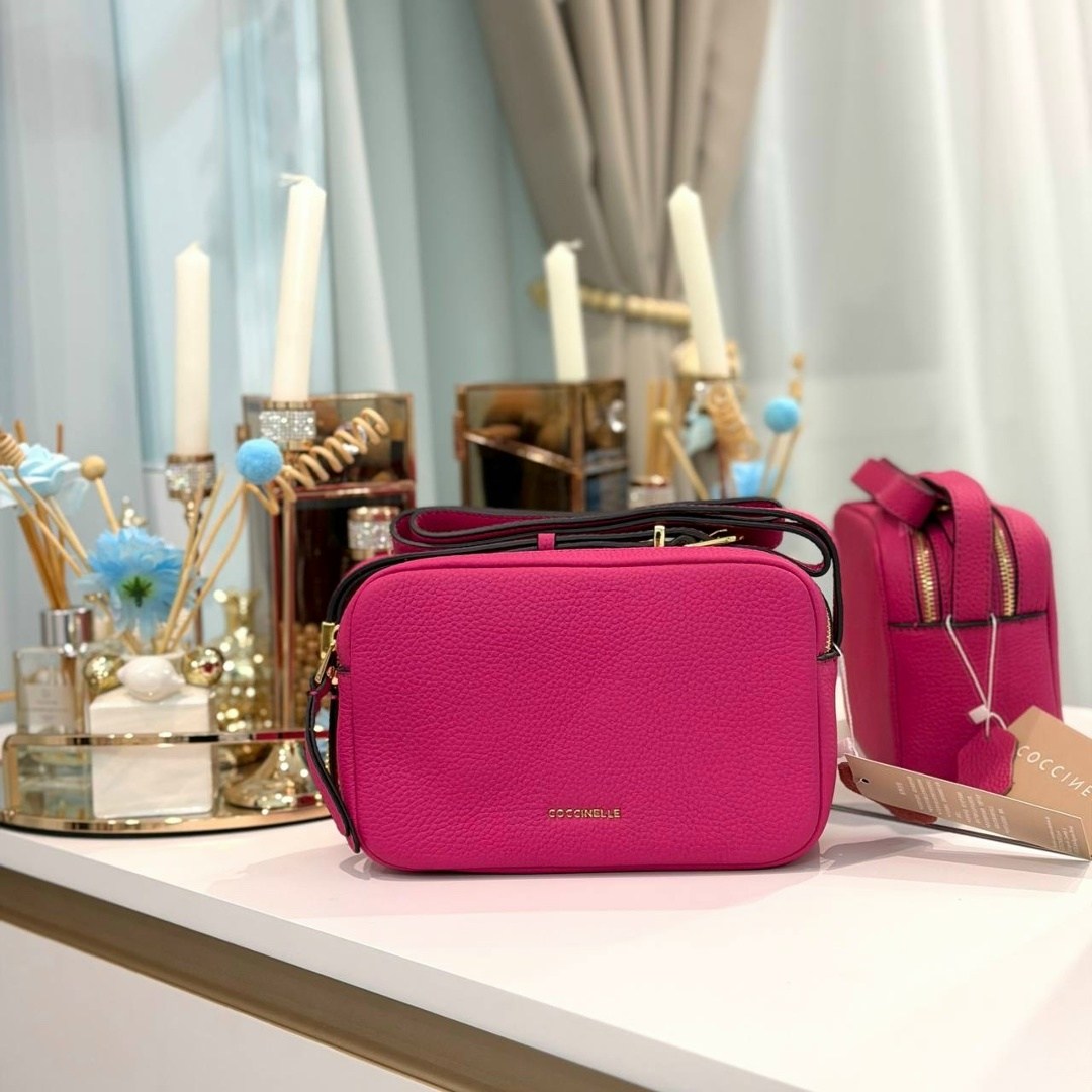 сумка coccinelle,сумка белая,женская сумка,сумочки,сумка женская белая