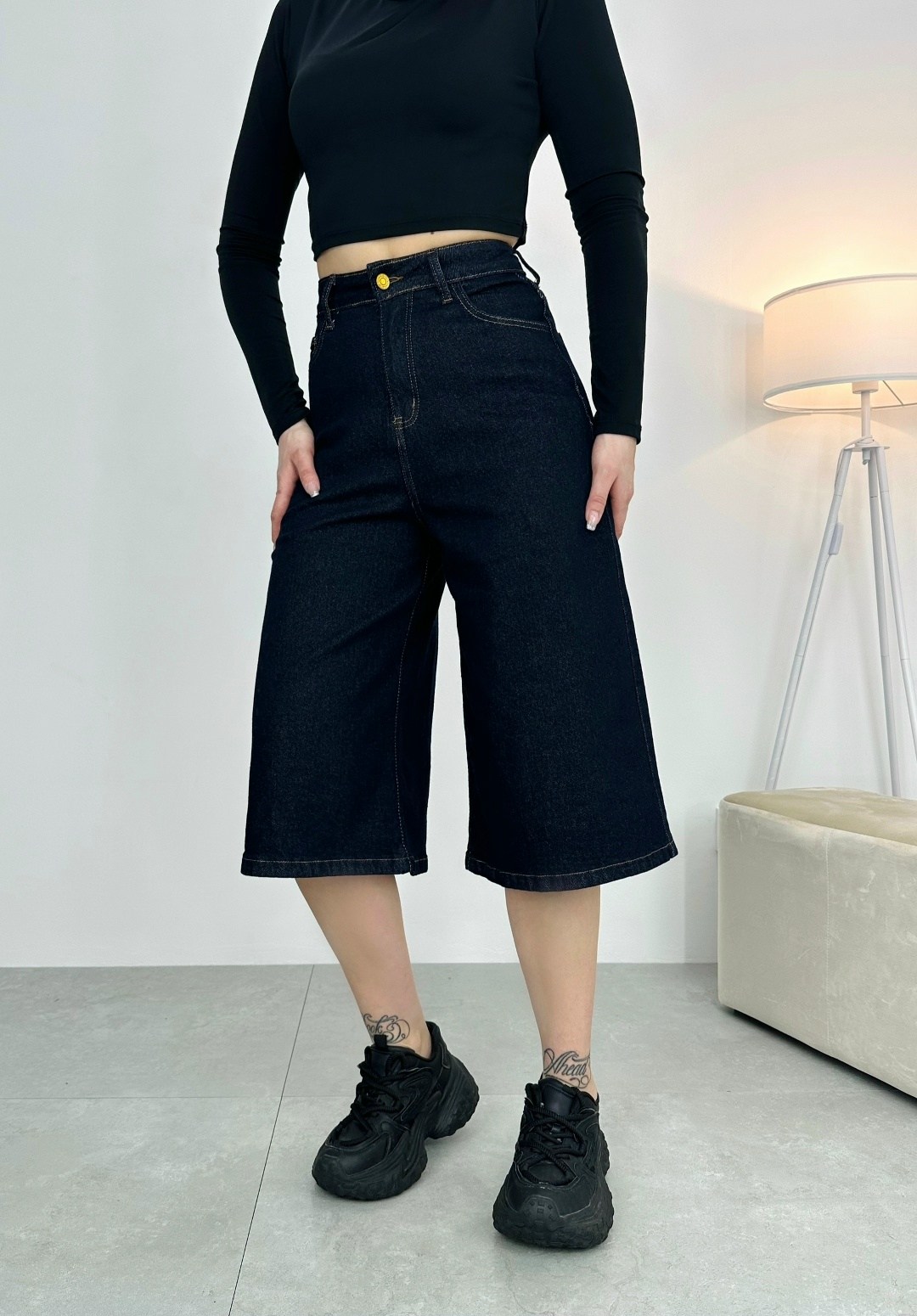 джинсы клеш женские,женские джинсы,джинсы широкие,khaite darcy wide leg jeans,джинсы палаццо