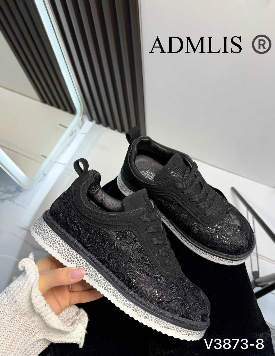 ,женские кроссовки,стильные женские кроссовки,кроссовки женские chanel,кроссовки повседневные