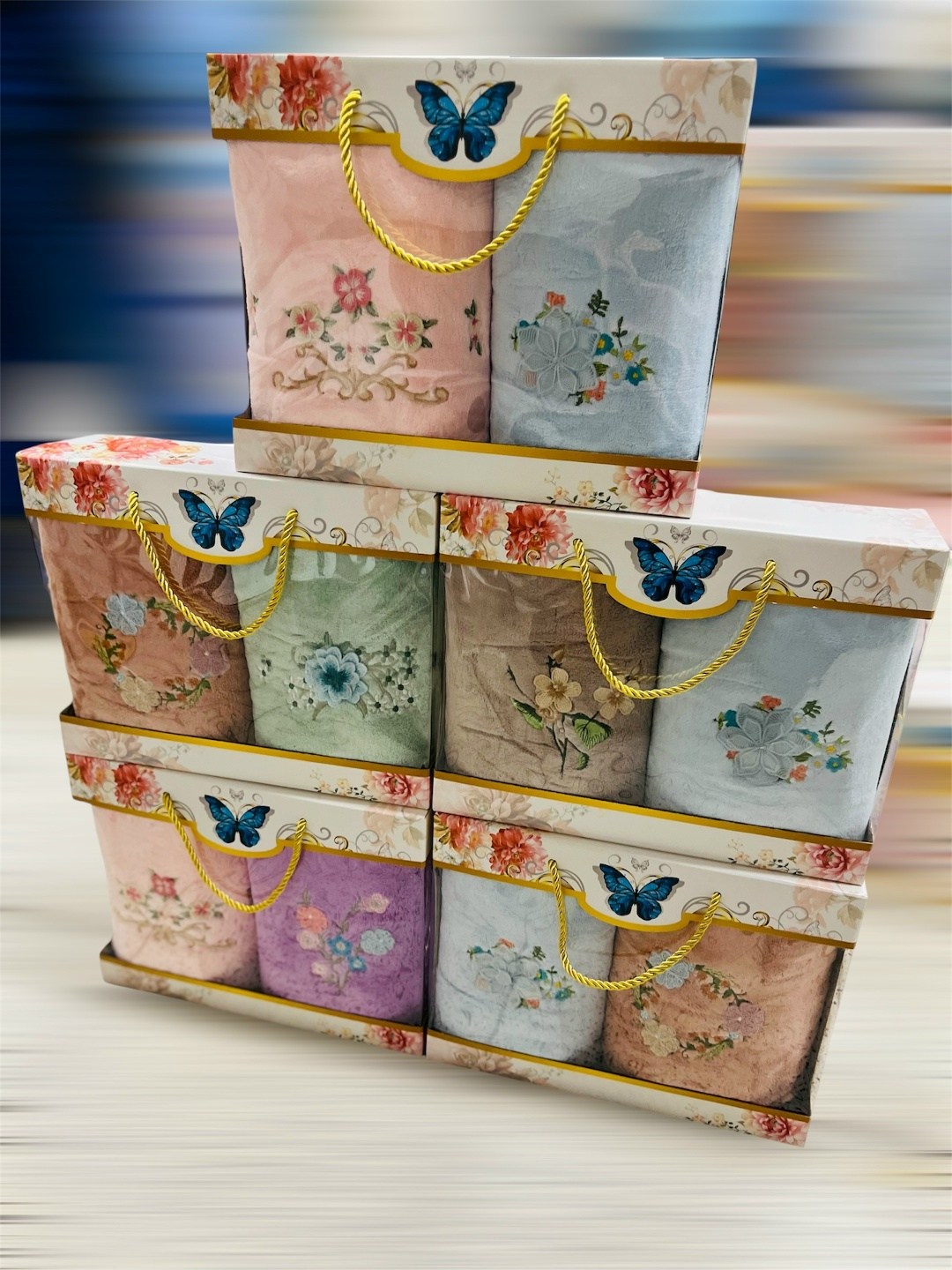 подарочные наборы полотенец,набор полотенец,набор полотенец в подарочной упаковке,подарочный набор банное полотенце,полотенца подарочная