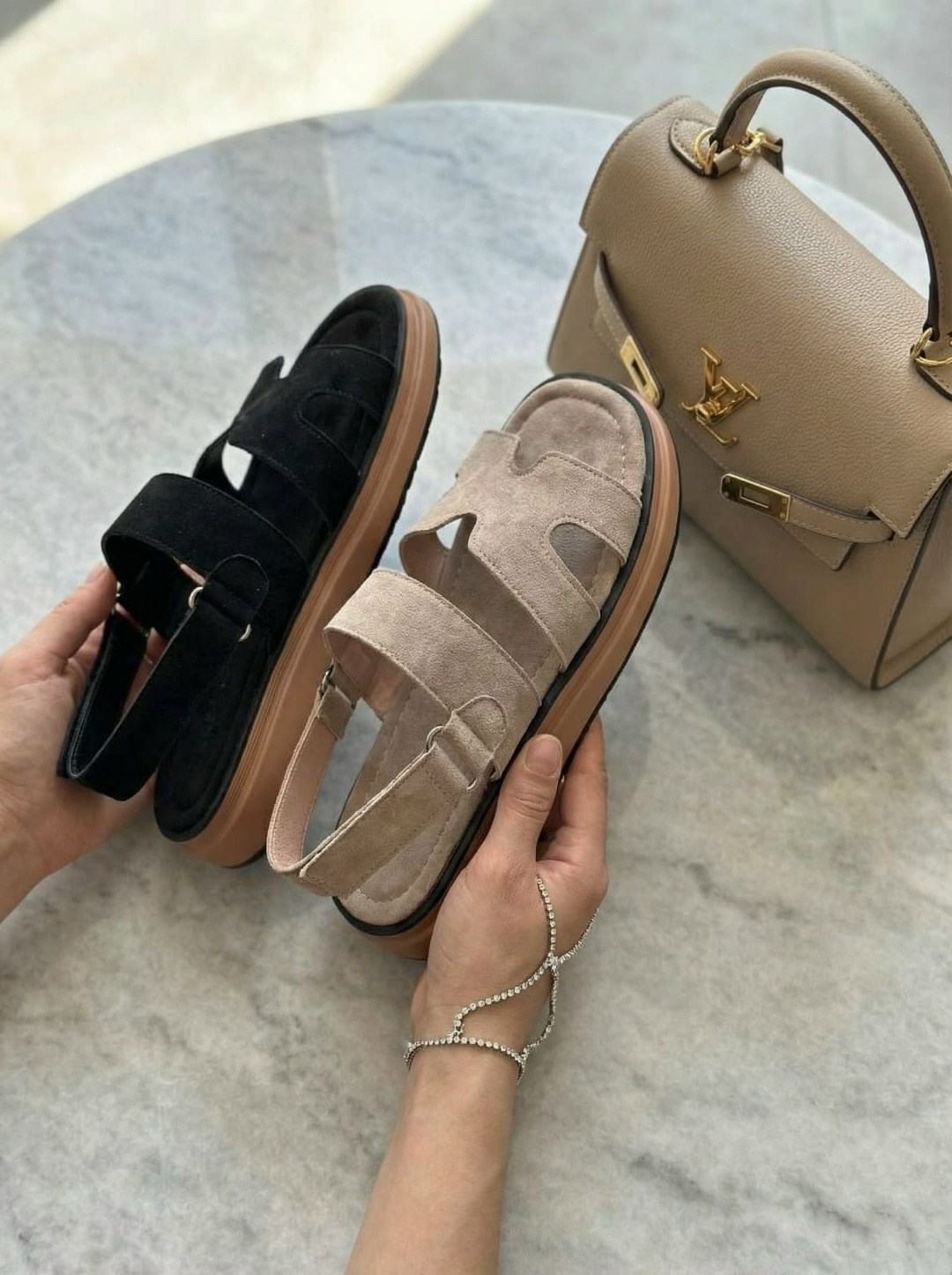 сандалии модные,женские сандалии,модные босоножки,женские шлепанцы,сандали