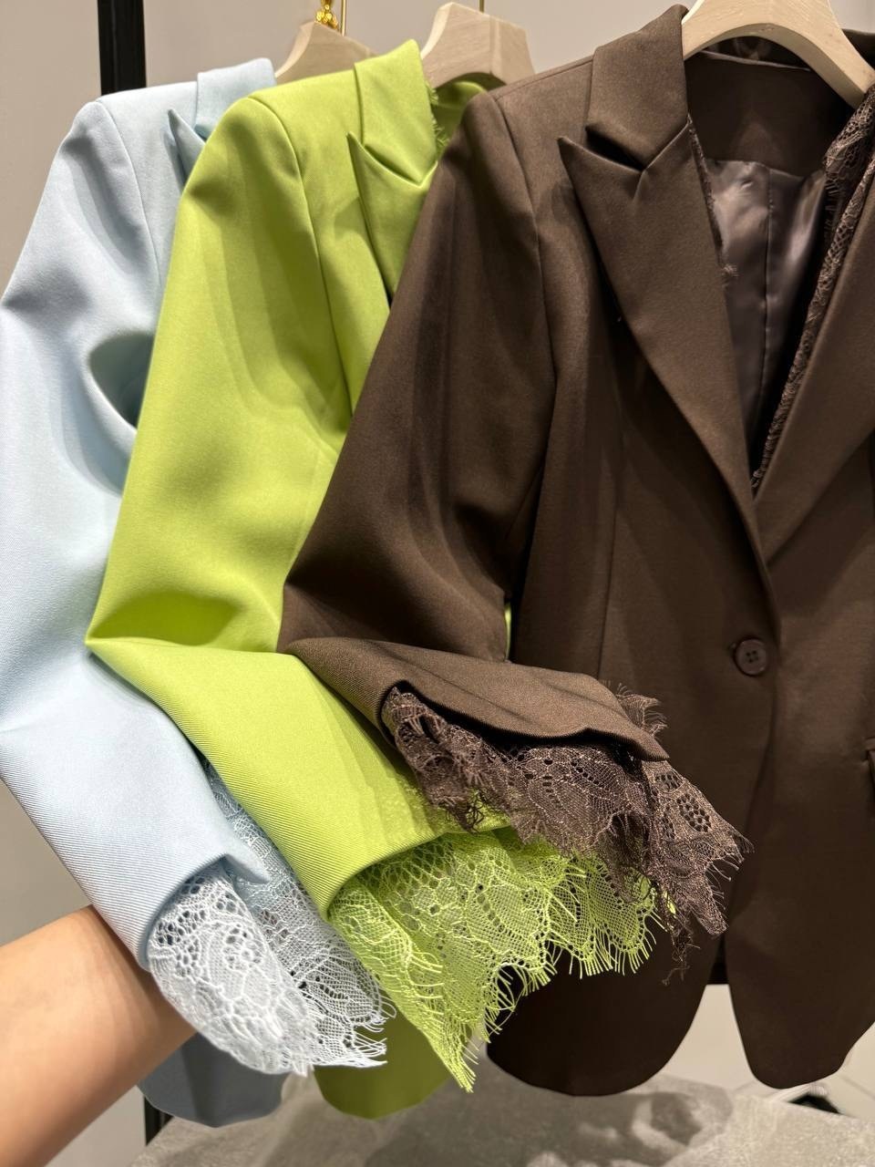 жакет с кружевом,жакет классический,жакет,женский жакет,приталенные жакеты