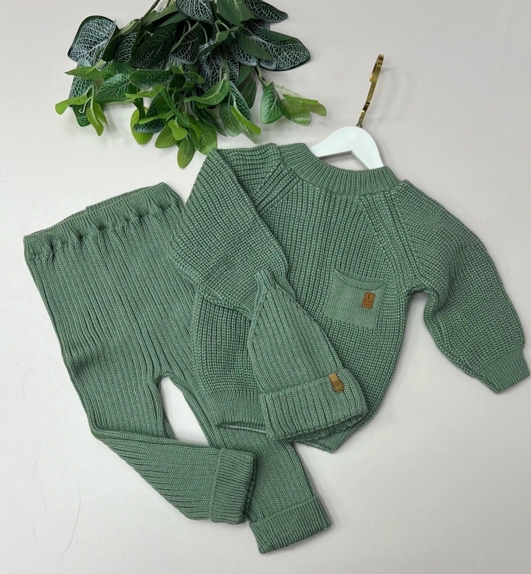 вязаный костюм для малыша,костюмчики для новорожденных,вязаный костюм на выписку для новорожденных бибик,одежда для новорожденного,вязаный костюм на выписку для новорожденных