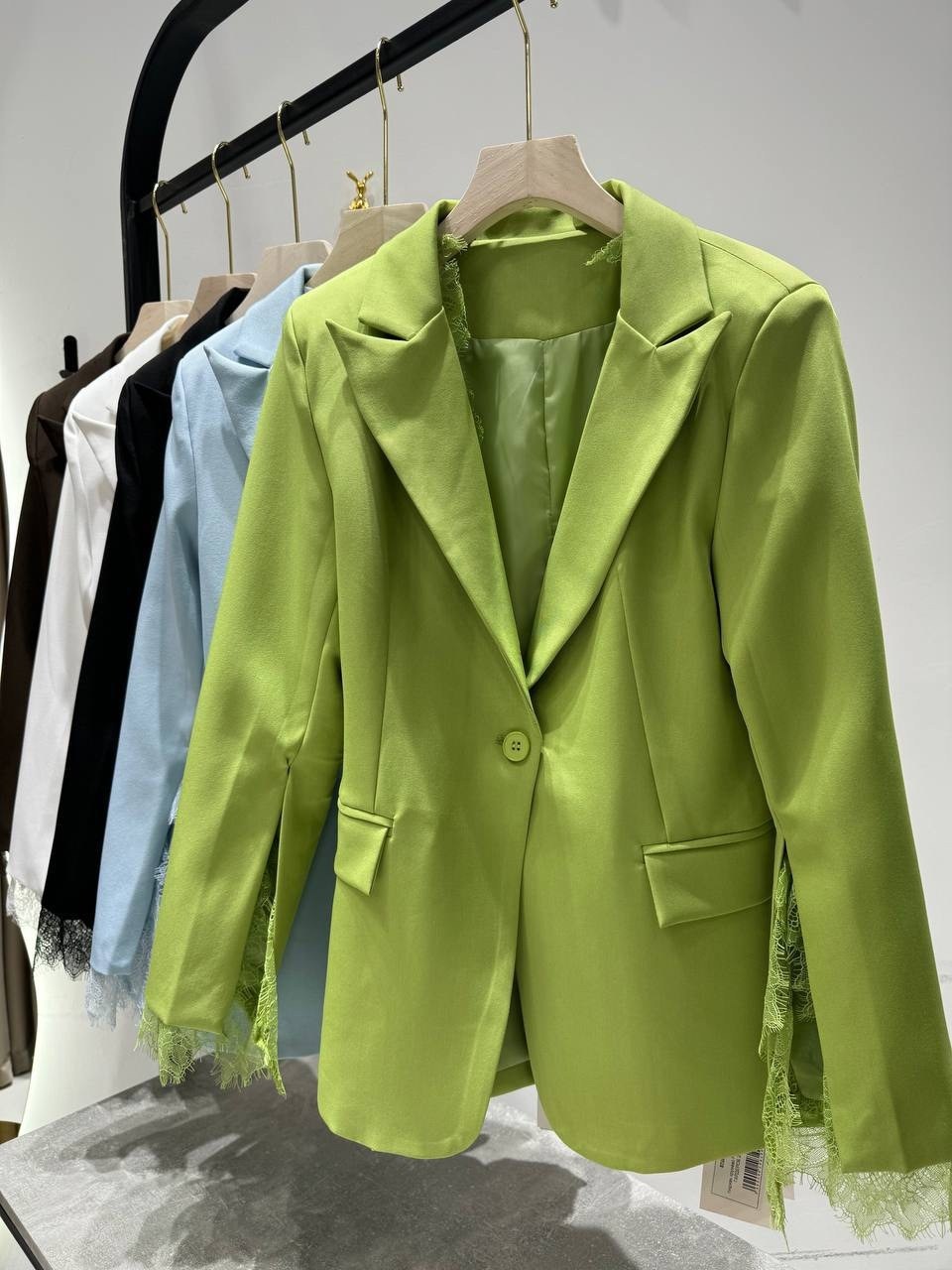 жакет с кружевом,жакет классический,жакет,женский жакет,приталенные жакеты