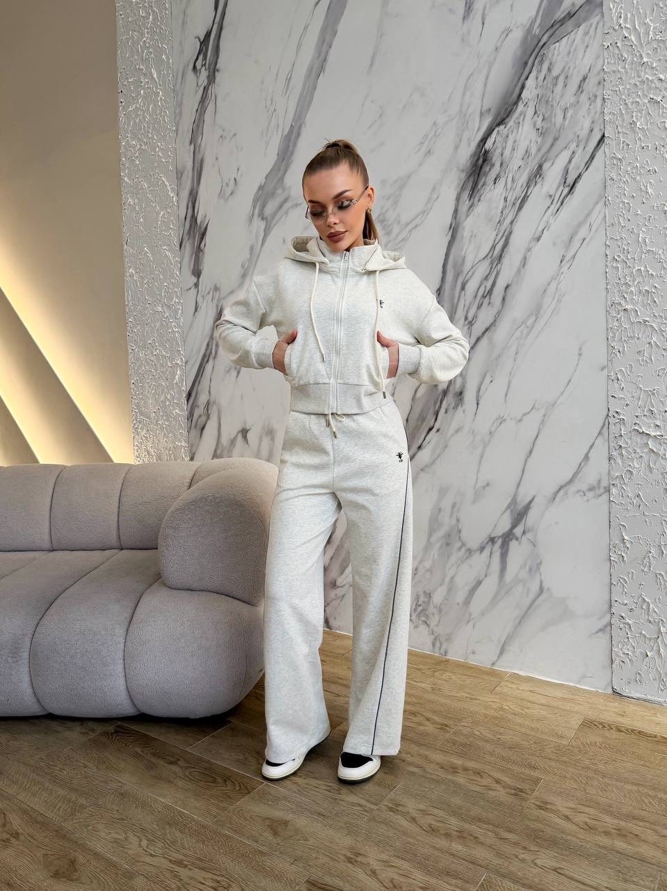 спортивные костюмы,стильные костюмы,спортивный костюм женский на флисе,костюм женский,женский спортивный костюм