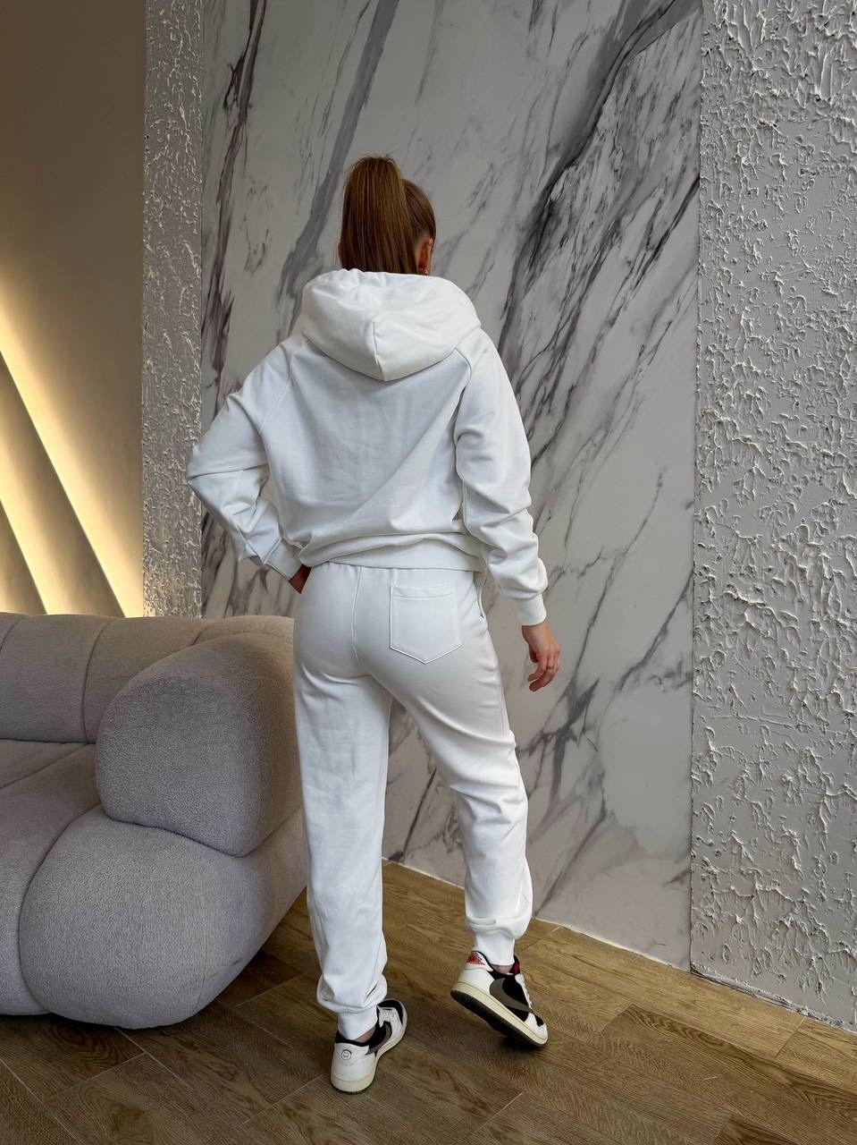 белый костюм женский на флисе,спортивный костюм белый,белый флисовый костюм женский,белый костюм на флисе,спортивный костюм женский белый