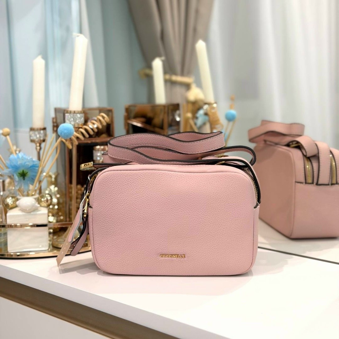 сумка coccinelle,сумка белая,женская сумка,сумочки,сумка женская белая