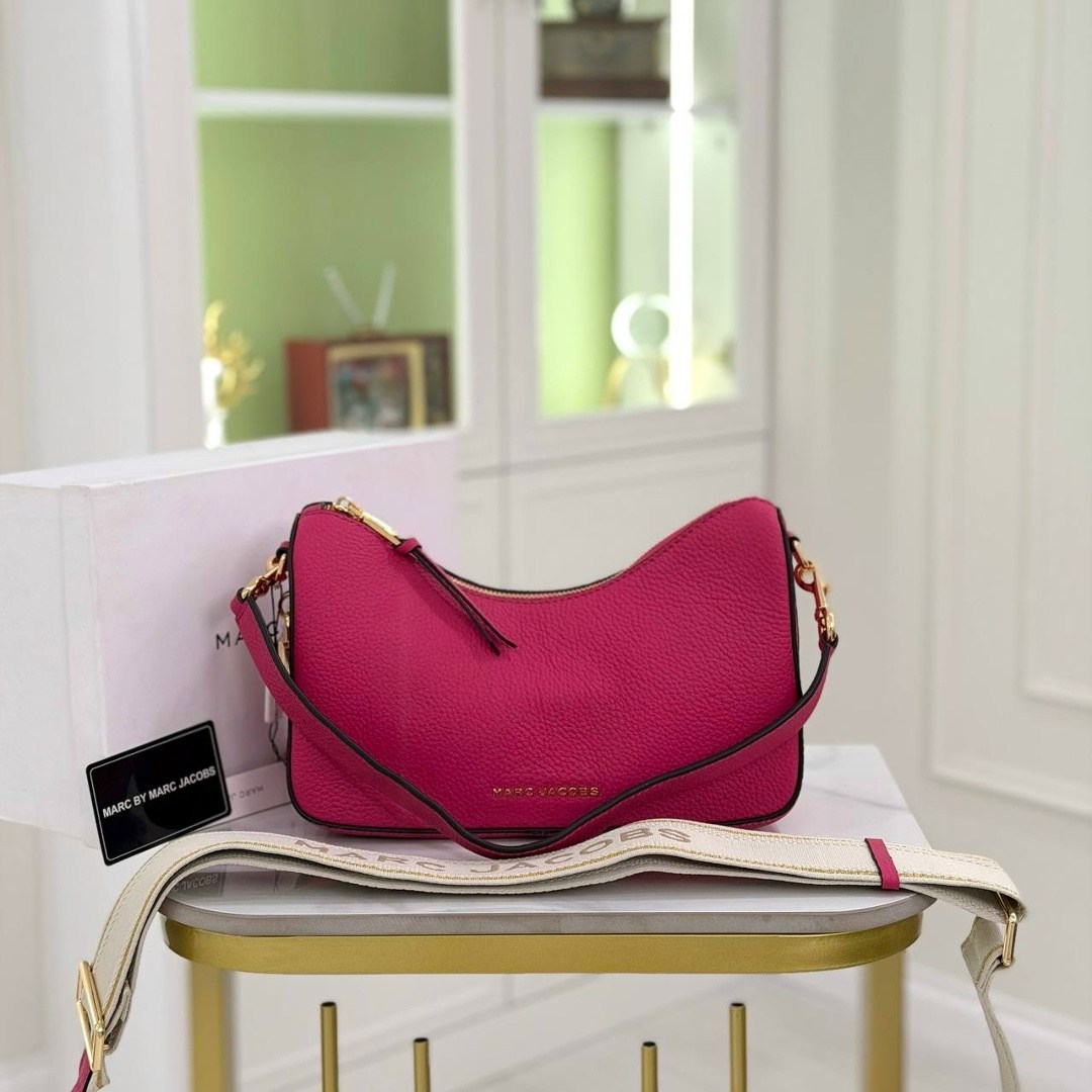 сумка-хобо через плечо marc jacobs,marc jacobs сумка женская,сумка,женская сумка,модная сумка