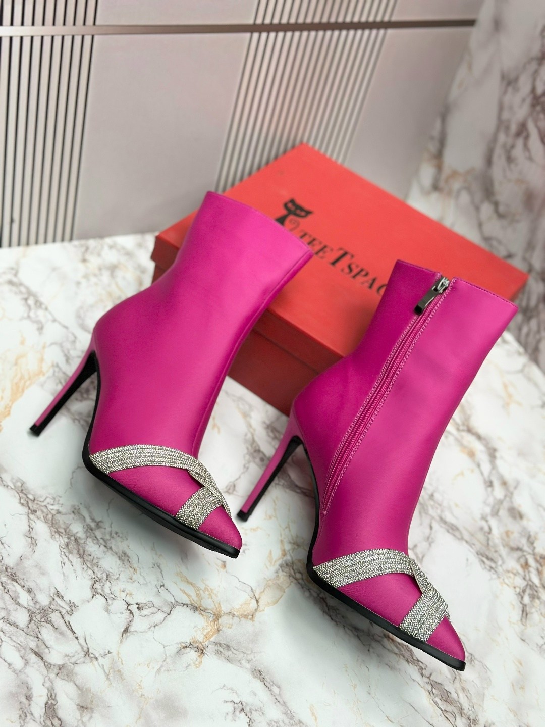 ,сапоги сиреневые женские,женские ботильоны,сапожки,полусапоги