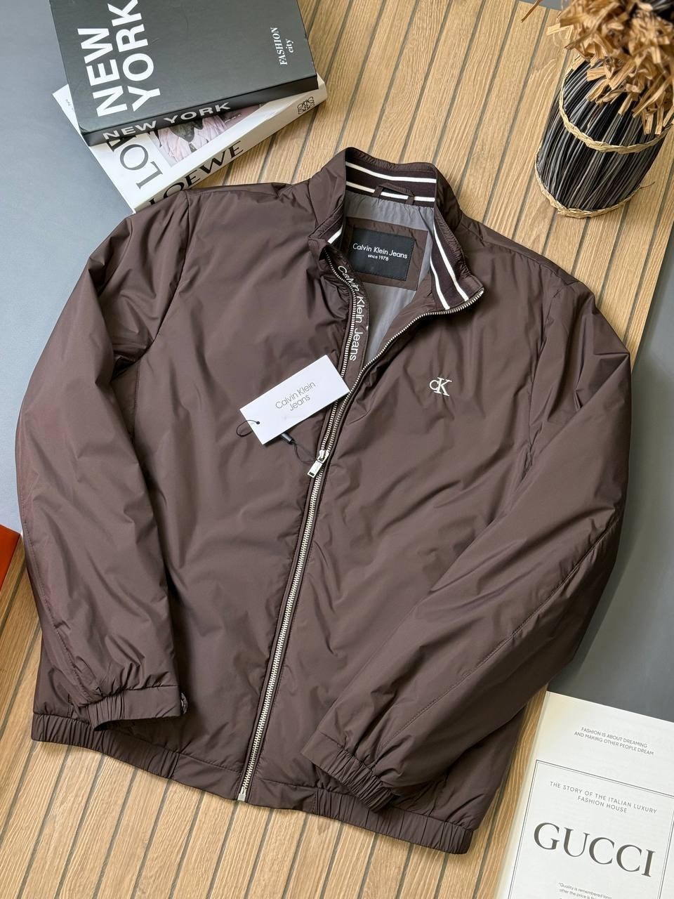 куртка ветровка кельвин кляйн,ветровка кельвин кляйн,куртка calvin klein,куртка бомбер,ветровка calvin klein ветровка