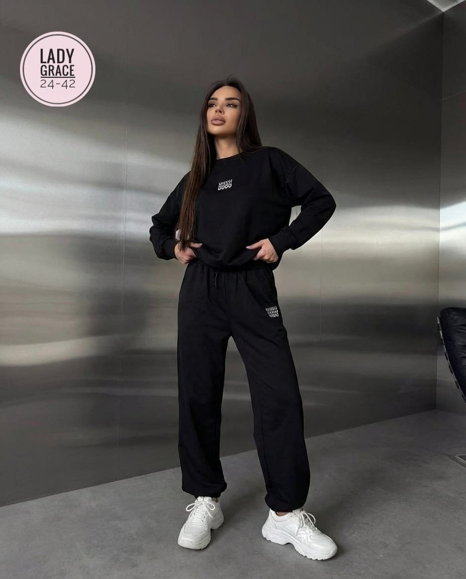 костюм спортивный женский,стильные костюмы,костюм спорт,спортивный костюм,белые костюмы