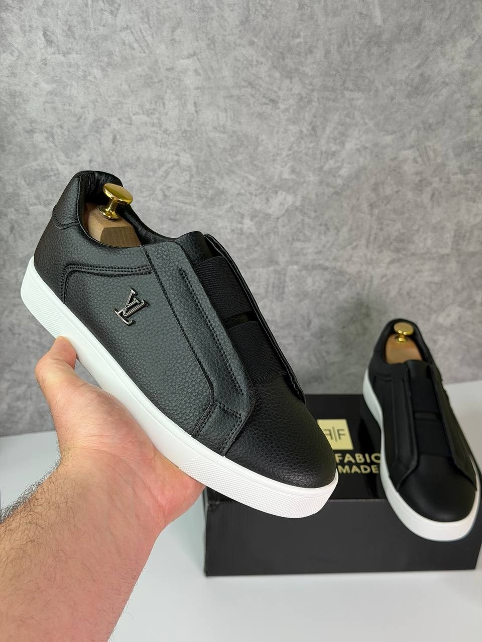 ,кроссовка мужской,мужские слипоны,мужская ,кеды лакост без шнурков мужские