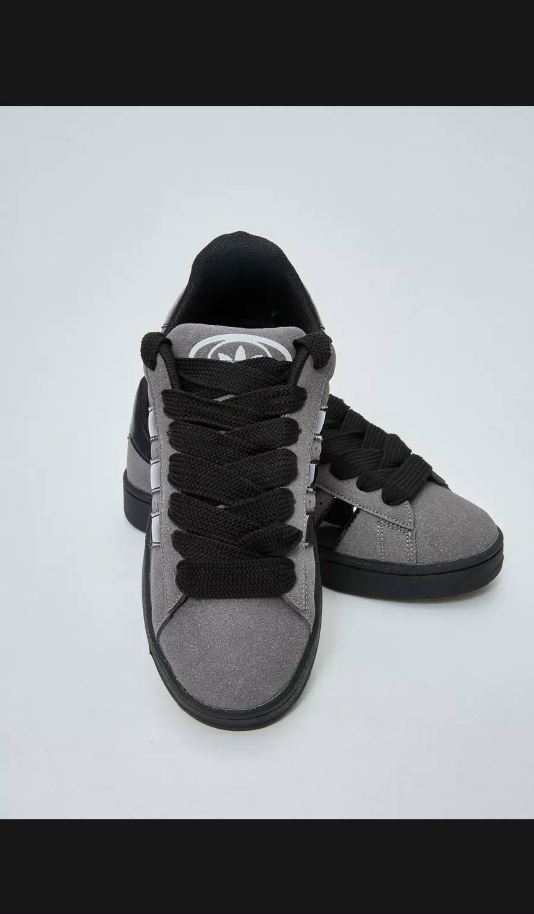 серо-черные кроссовки campus 00-х adidas originals,кроссовки adidas campus,низкие замшевые кроссовки campus 00s с фирменными полосками adidas, черный,кроссовки adidas,кроссовки adidas campus adidas