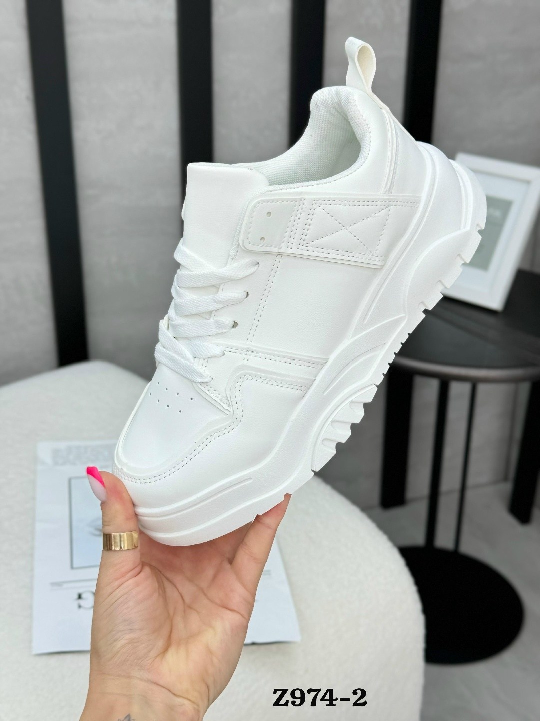 кроссовки женскиe,кроссовки женские черные,,кроссовки для женщин,черные кроссовки