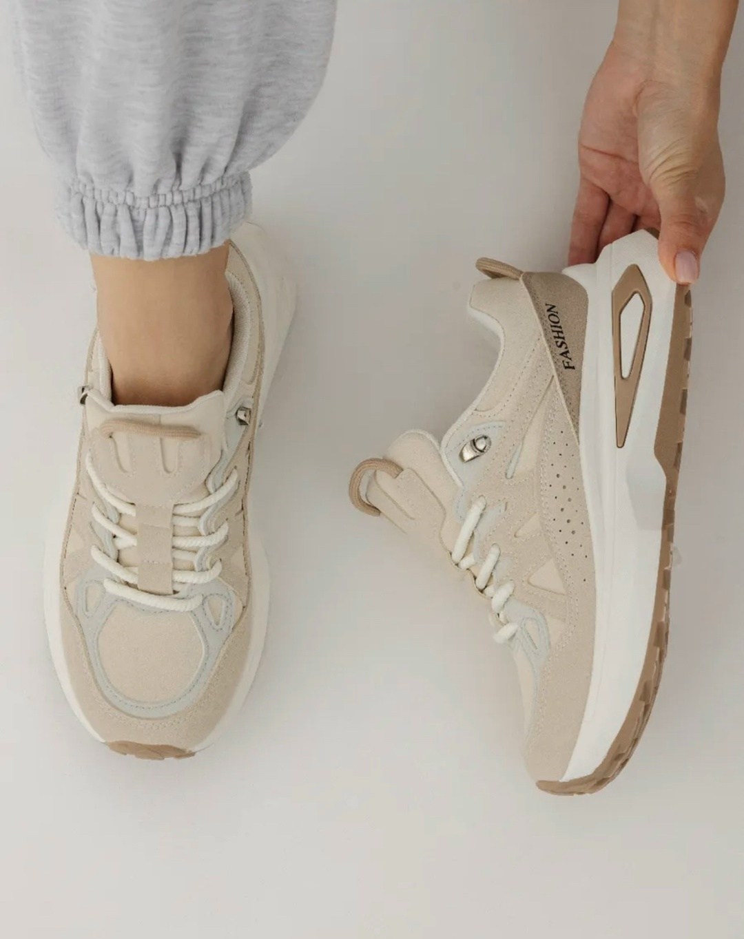 кроссовки женскиe,,кроссовки для женщин,бежевые кроссовки,кроссы женские