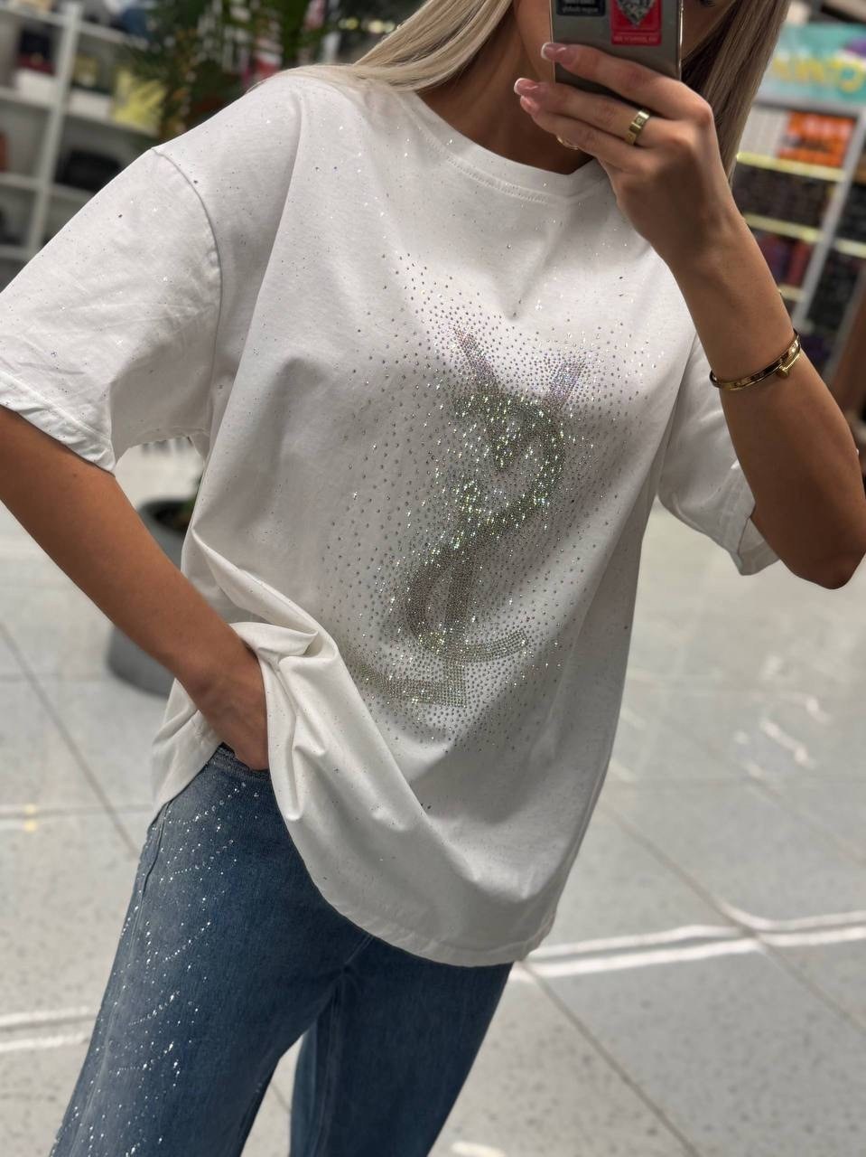 футболка оверсайз со стразам,женская футболка,футболка базовая со стразами оверсайз,футболка женская оверсайз со стразами,футболки модные