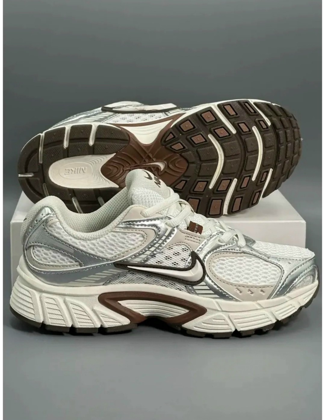 кроссовки nike,женские кроссовки nike v5 rnr white/brown,женские повседневные кроссовки nike v5 rnr,кроссовки спортивные nike,кроссовки nike zoom vomero 5