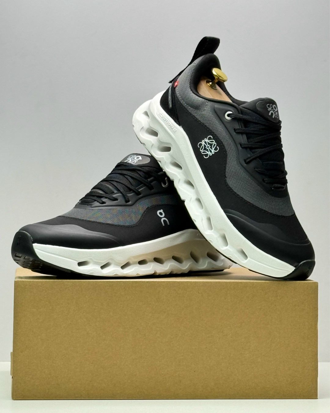 кроссовки on loewe x cloudtilt 2 черный,кроссовки cloudtilt 2.0 из коллаборации с loewe on running черный,кроссовки on loewe x wmns cloudtilt 2 черный,кроссовки,кроссовки loewe x cloudtilt 2 black whi