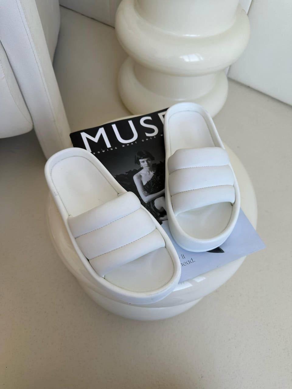 шлепанцы женские,,шлепки женские,модные шлепанцы,женские шлепанцы на платформе