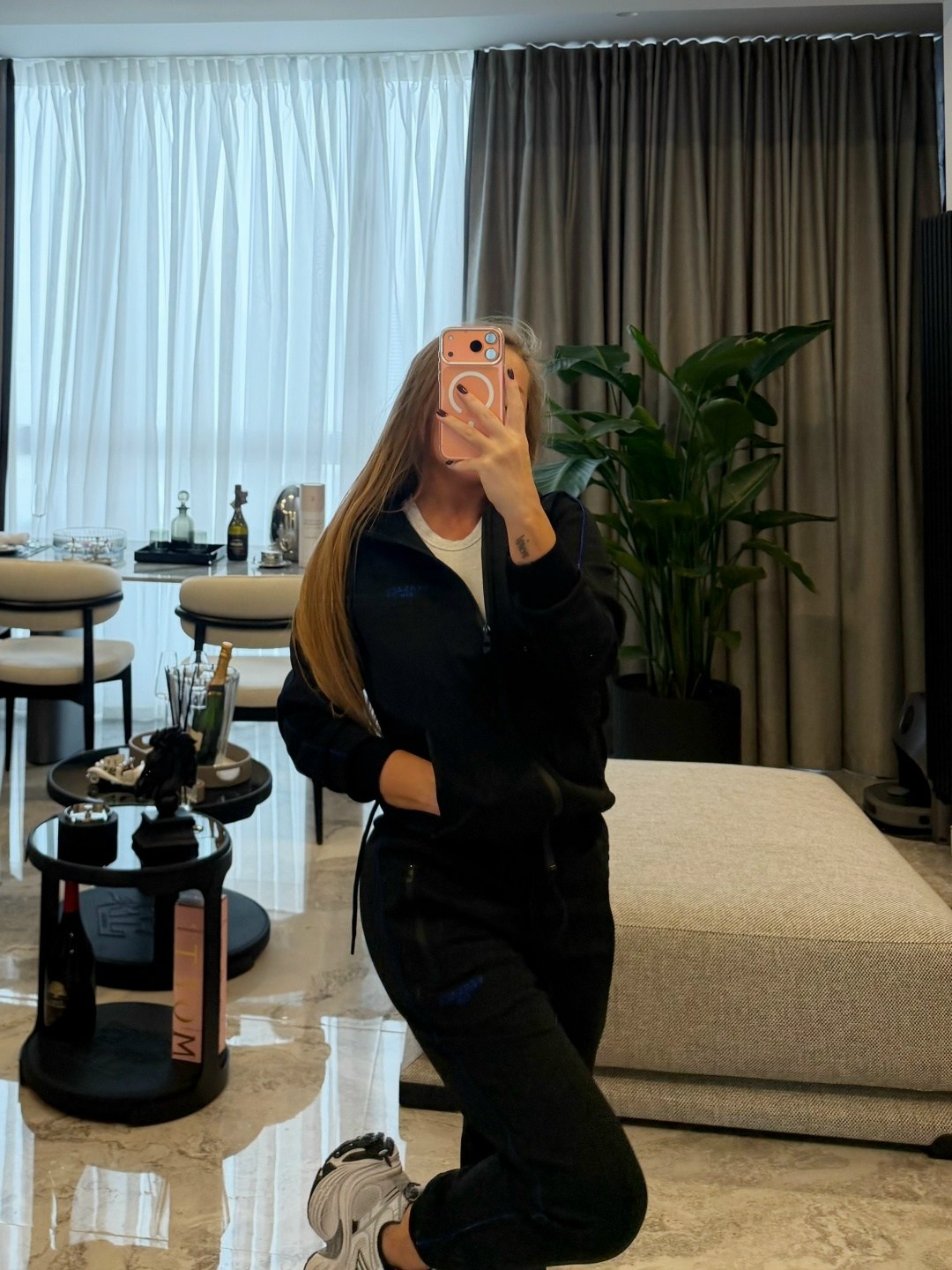 костюм спортивный стильный,костюм женский на флисе,костюм на флисе,костюм,спортивный костюм