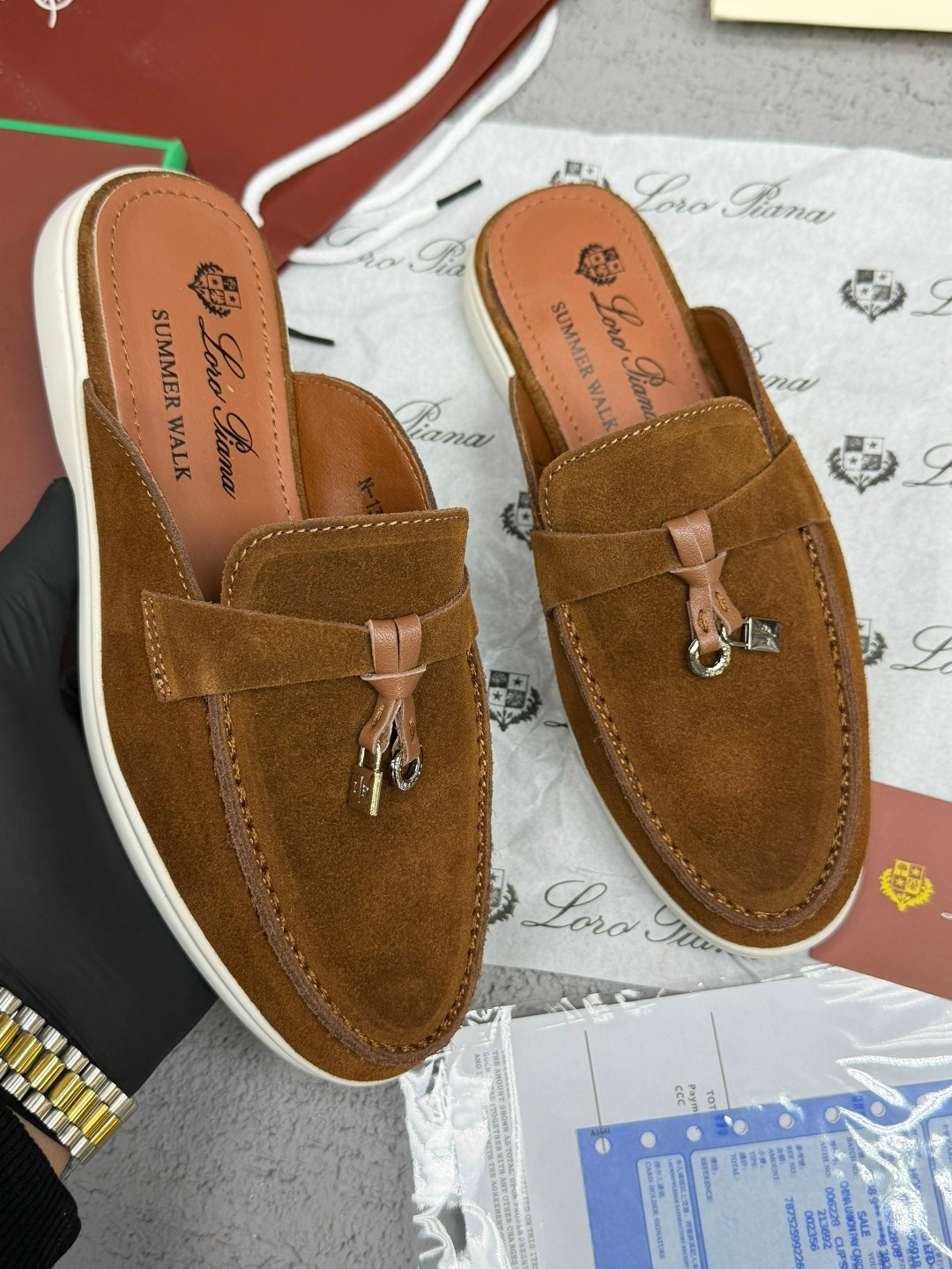 женские замшевые мюли loro piana бежевые,мюли loro piana,лоферы loro piana,лоферы женские loro piana,женские замшевые мюли loro piana голубые