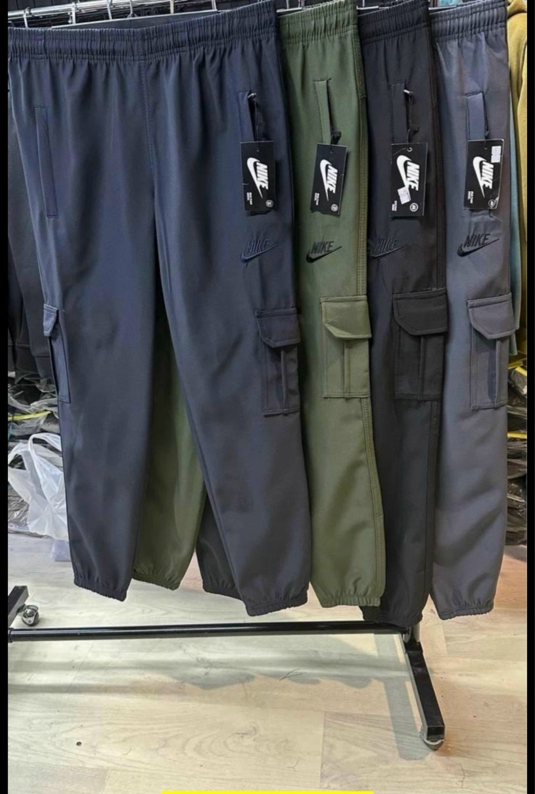 спортивные штаны nike мужские,мужские брюки nike sportswear woven pants,спортивные брюки nike,брюки мужские nike,спортивные мужские штаны