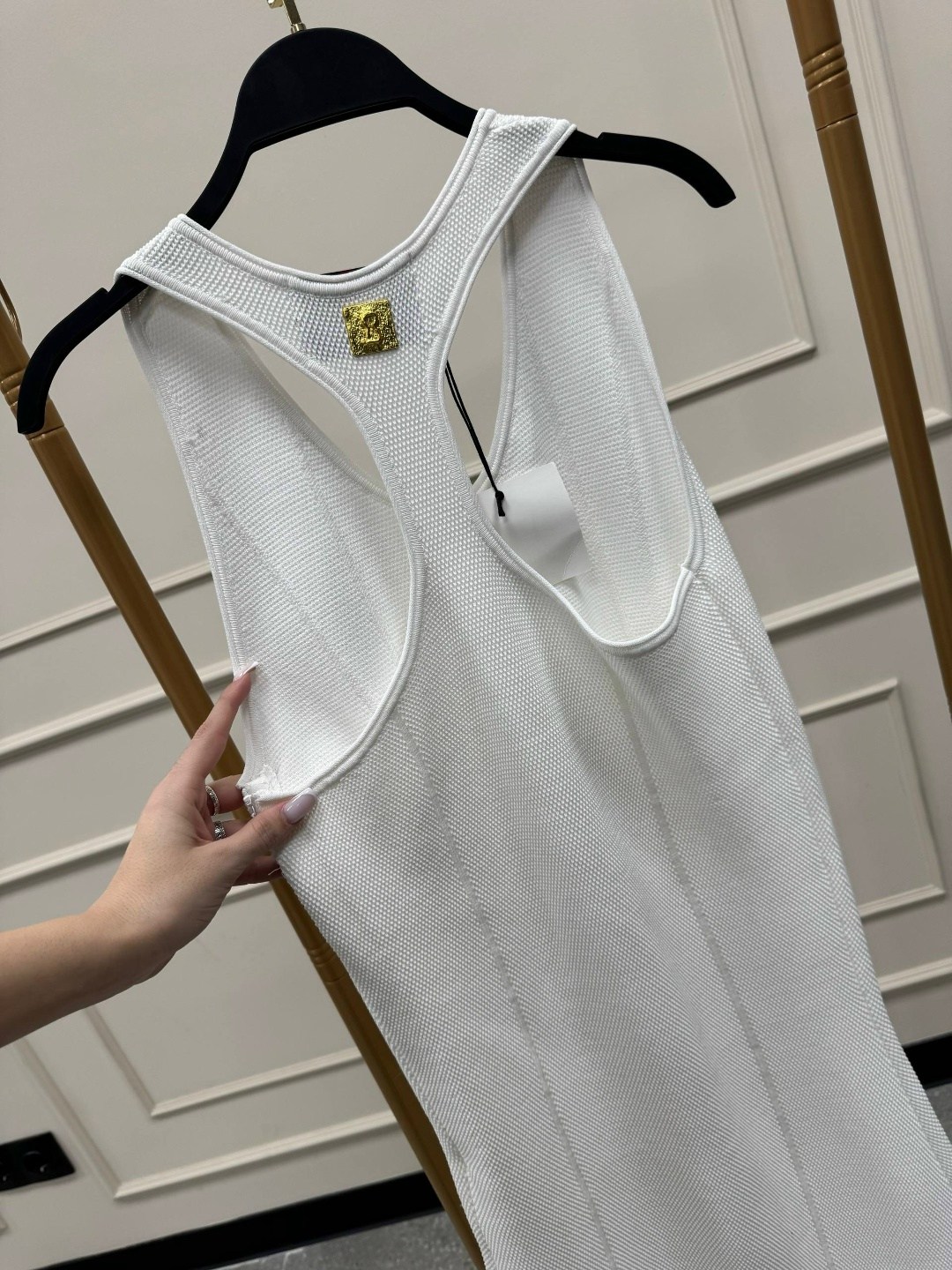 элегантные наряды,женское платье,длинное платье,фасон платьев,платье