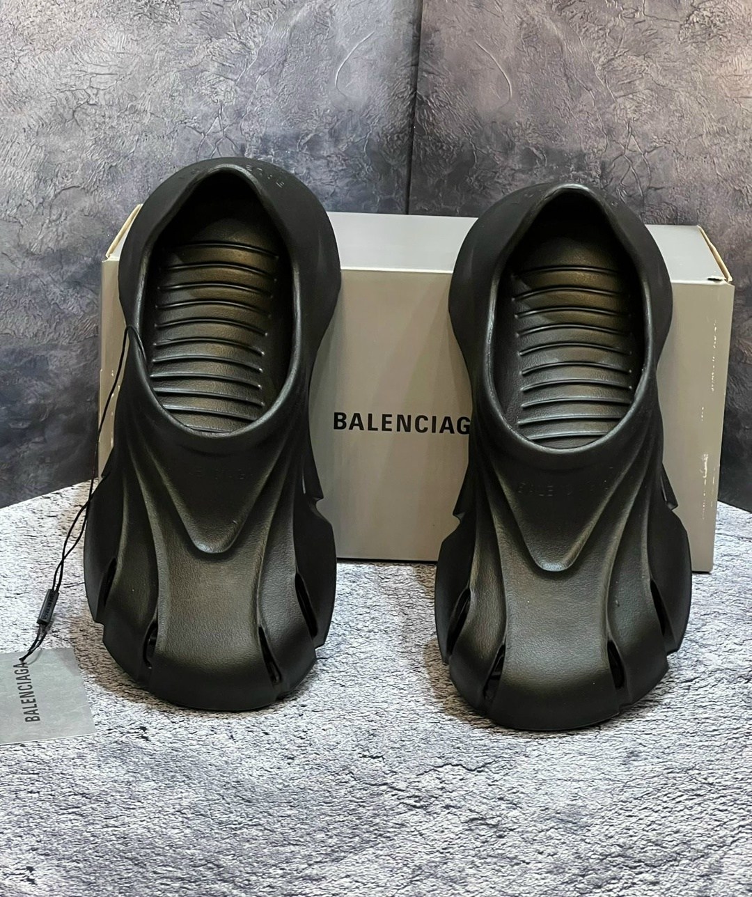 шлепанцы balenciaga,сандалии balenciaga,тапочки balenciaga,сабо balenciaga,шлепанцы баленсиага
