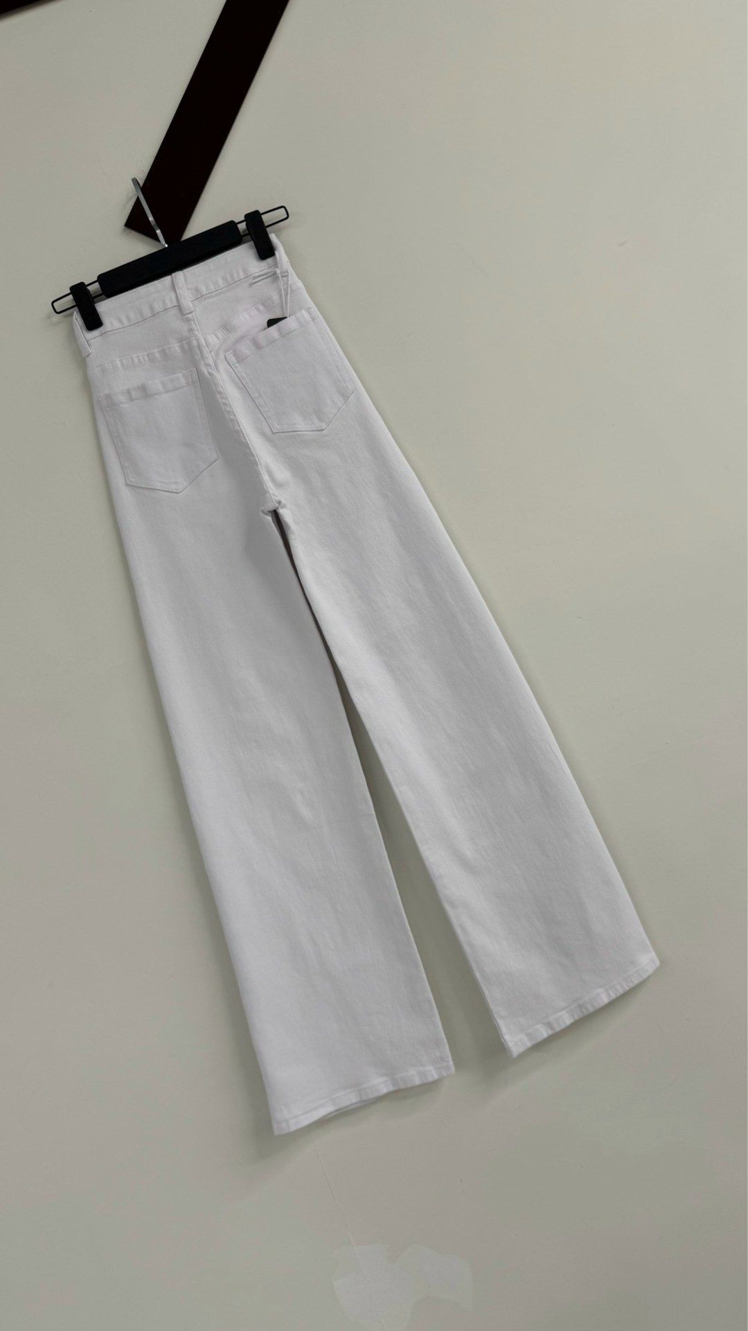 джинсы белые,джинсы женские белые,белые джинсы трубы,джинсы белые широкие,джинсы широкие