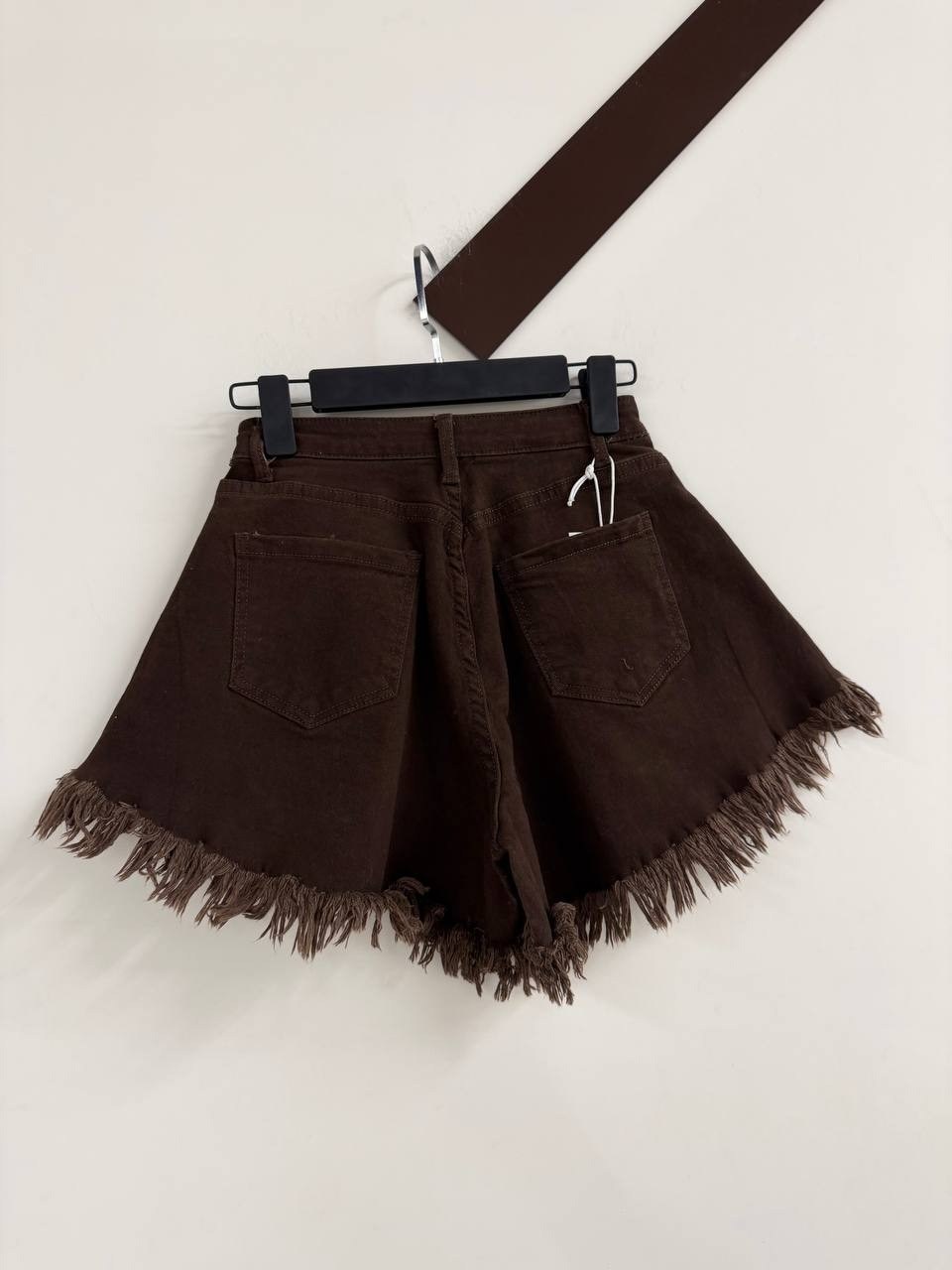 джинсовые шорты,джинсовые шорты женские,джинсовые шорты клеш с бахрамой,джинсовые шорты с бахромой,женские джинсовые шорты с высокой талией