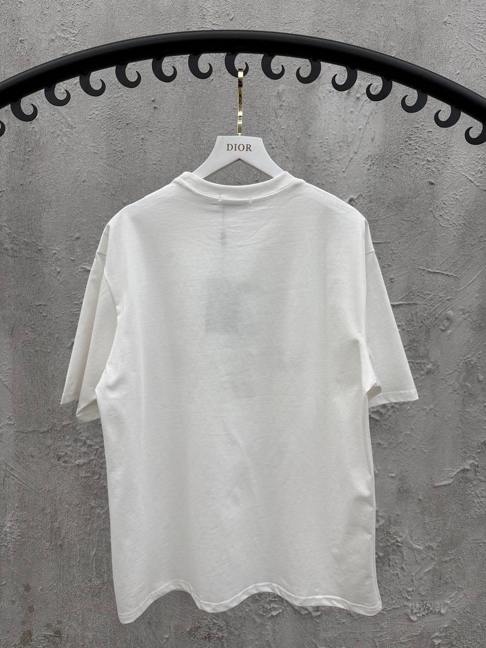 футболка balenciaga,белая футболка balenciaga,белая футболка баленсиага,футболки оверсайз,balenciaga white oversized shirt