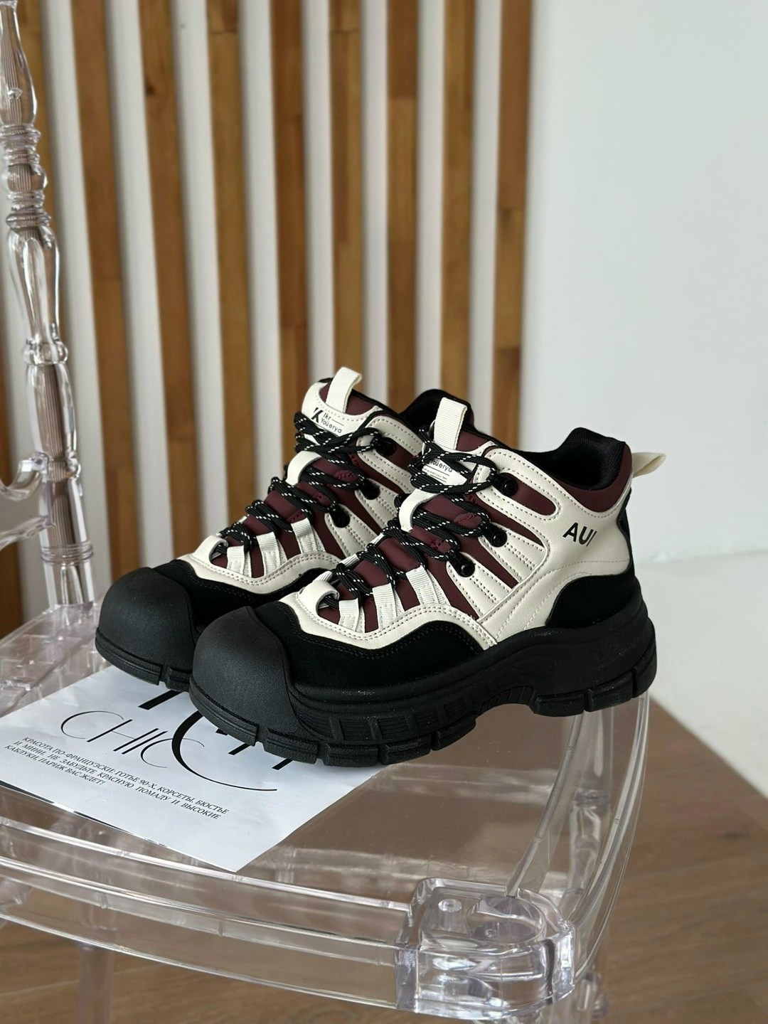 ,ботинки женские,кроссовки женскиe,модные ботинки,женская