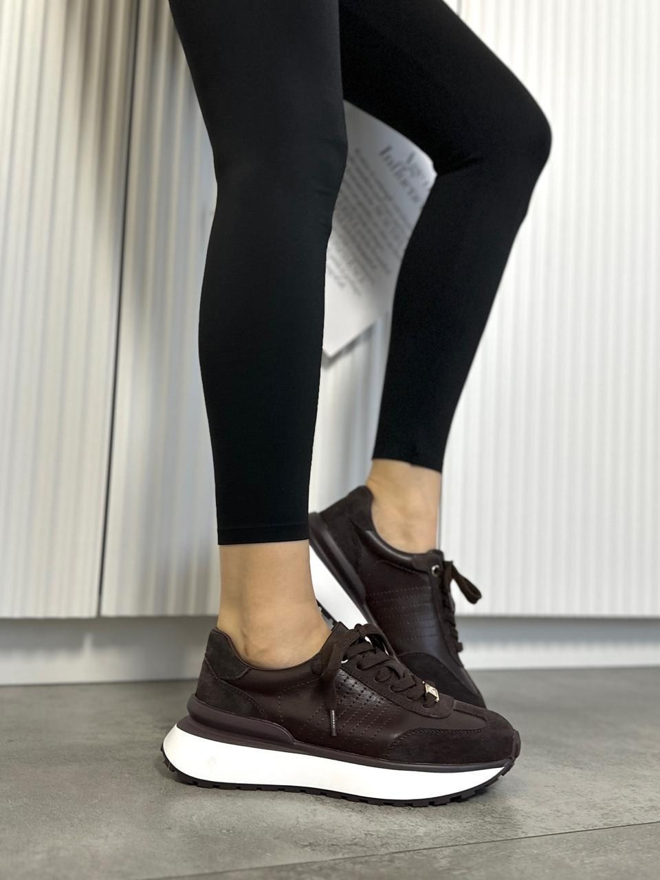 ,кроссовки женскиe,повседневные кроссовки,модные кроссовки,кроссовки брендовые