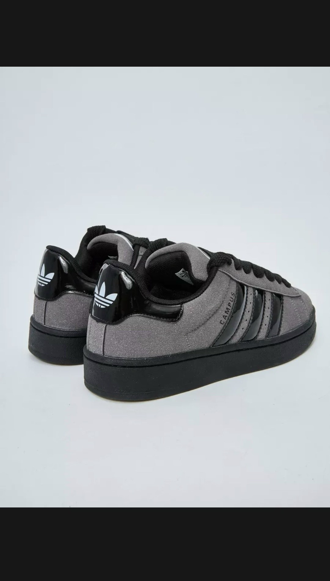 серо-черные кроссовки campus 00-х adidas originals,кроссовки adidas campus,низкие замшевые кроссовки campus 00s с фирменными полосками adidas, черный,кроссовки adidas,кроссовки adidas campus adidas