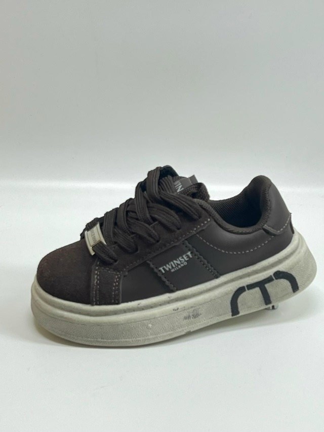 ,детские кроссовки,детская ,обуви,спортивный