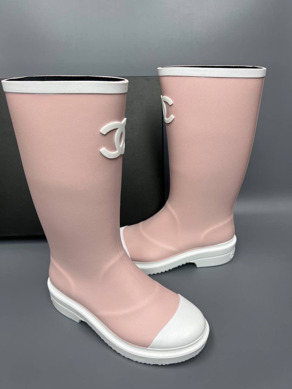 резиновые сапоги chanel,женские резиновые сапоги chanel,резиновые сапоги шанель,женские резиновые сапоги chanel черные,сапоги chanel