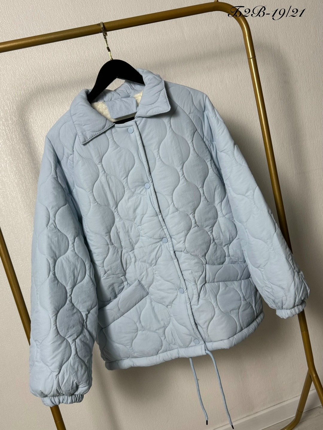 демисезонная куртка,куртка стеганая,куртка,легкая куртка,стильная куртка