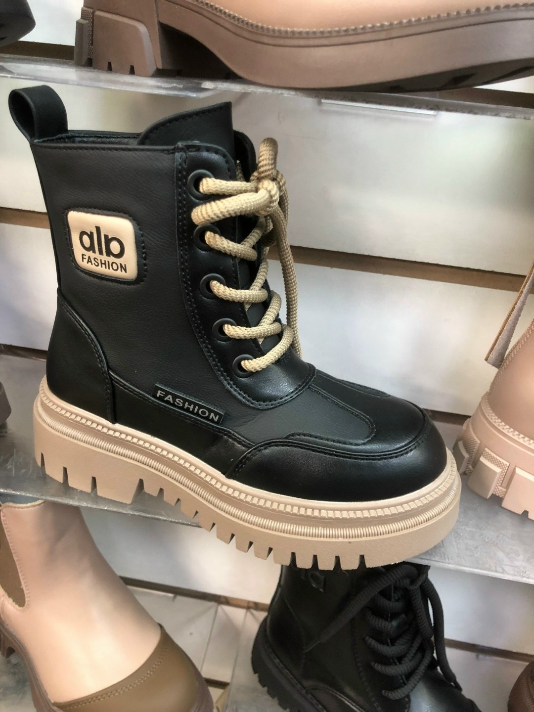 ,ботинки,женские ботинки,ботинки демисезонные,ботинки берцы broadway размер 36 черный