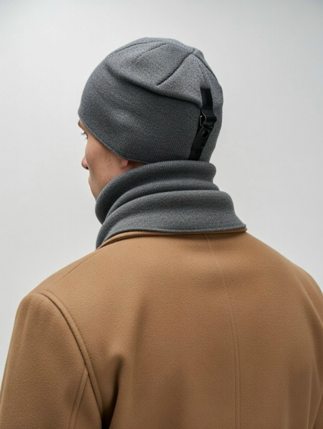 мужская шапка,комплект мужская шапка и снуд,трикотажный комплект шапка,шапка мужская с застежкой,зимняя мужская шапка