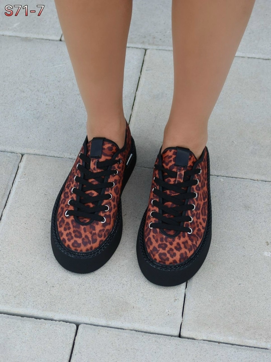 джинсы широкие,джинсы широкие женские,джинсы бананы женские,джинсовые брюки,женские джинсы