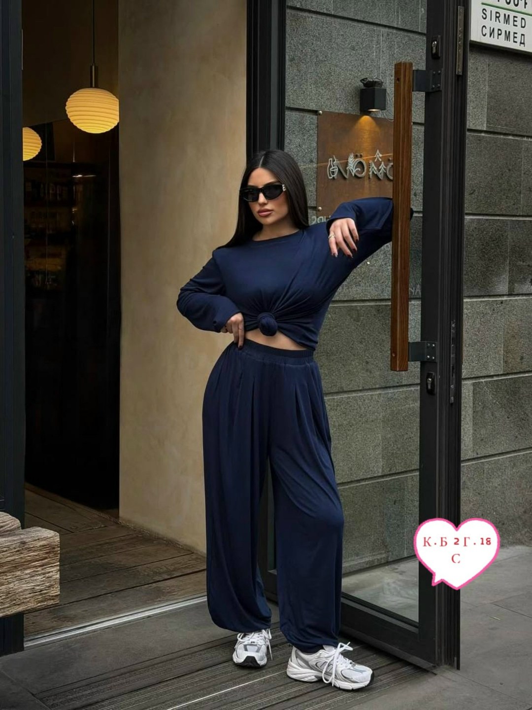 костюм двойка с брюками,костюм свободного кроя,костюм с широкими штанами,костюм с широкими брюками