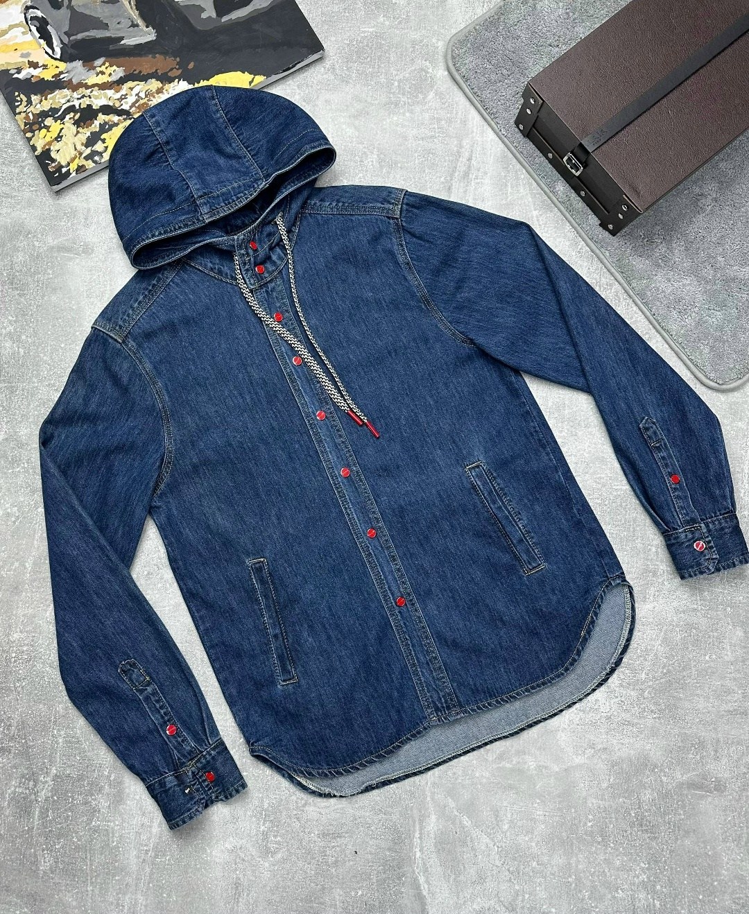 джинсовые рубашки мужские,джинсовые костюмы мужские,джинсовые костюмы,рубашка с капюшоном,рубашка джинсовая