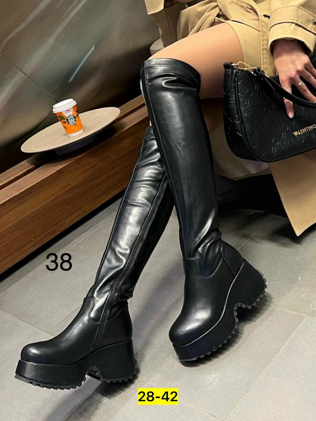 женские сапоги,,женская ,кожаные сапоги,сапоги-трубы