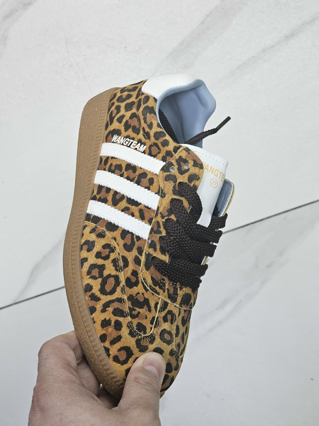 ,кроссовки адидас леопардовые,кроссовки adidas,леопардовые кроссовки,кроссовки adidas originals