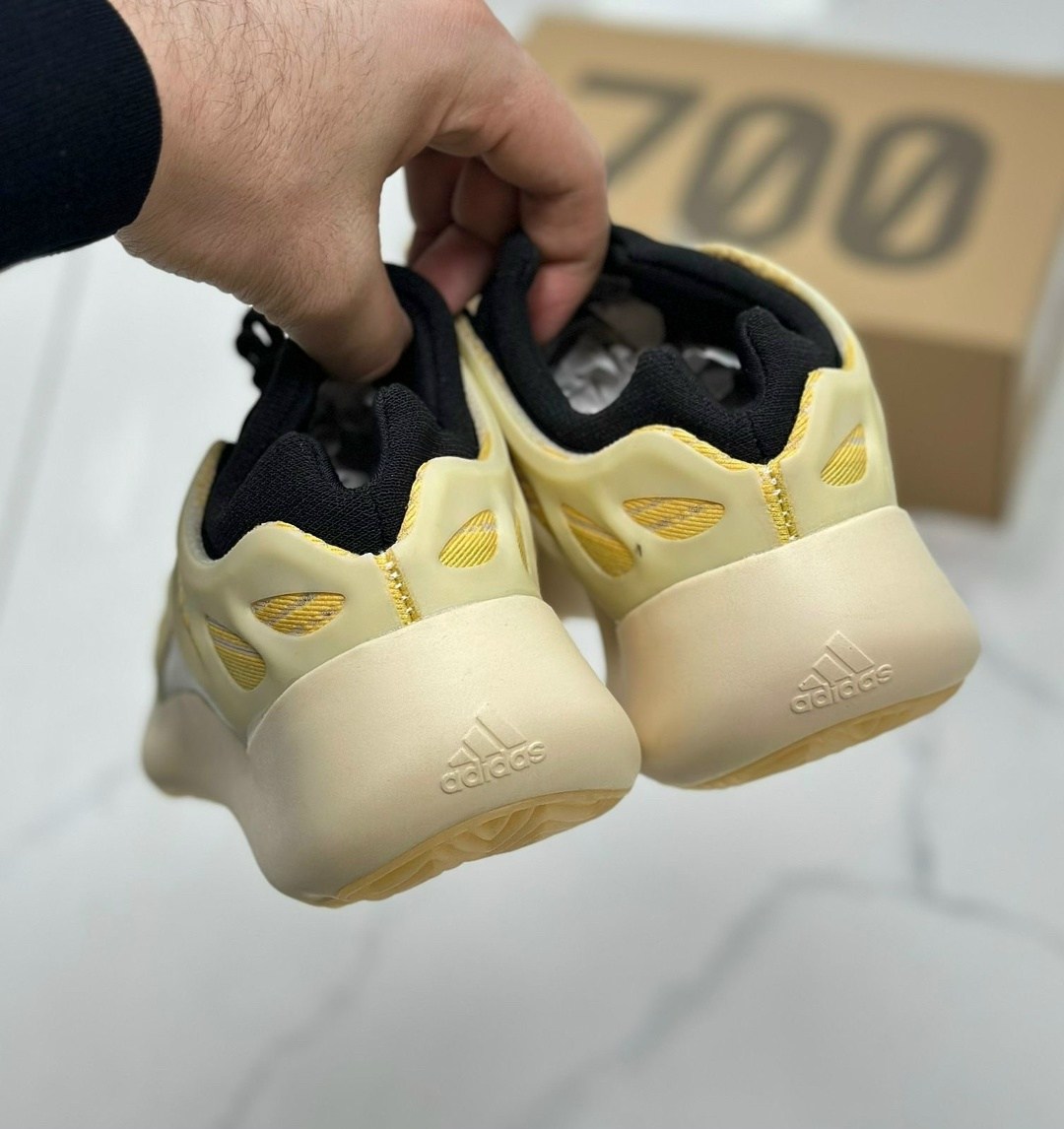 adidas yeezy boost 700 v 3,кроссовки adidas yeezy boost 700 v3,adidas yeezy 700,кроссовки adidas yeezy boost 700,adidas yeezy boost 700