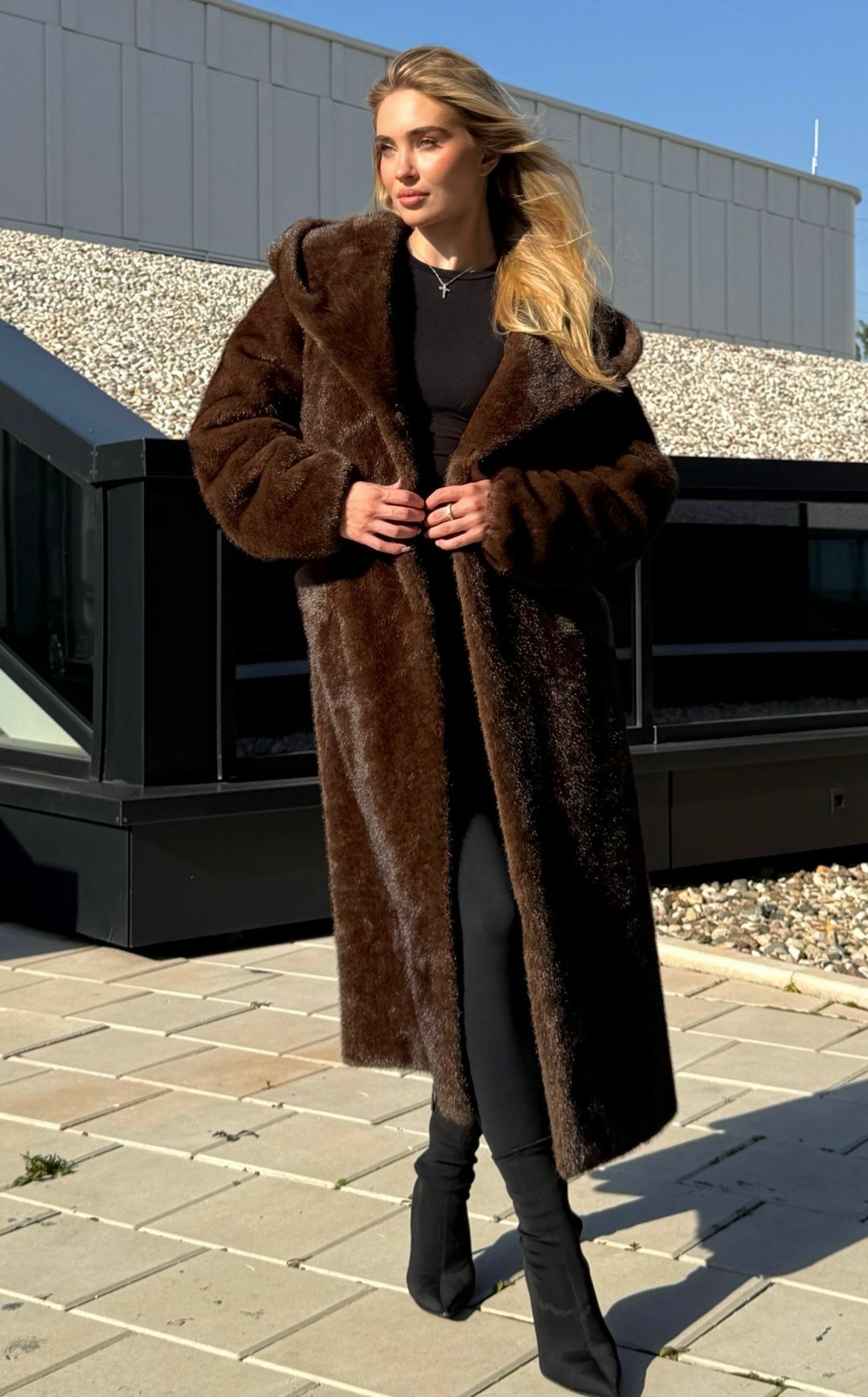 шуба искусственная,женская шуба,шуба,длинная шуба,шуба норковая