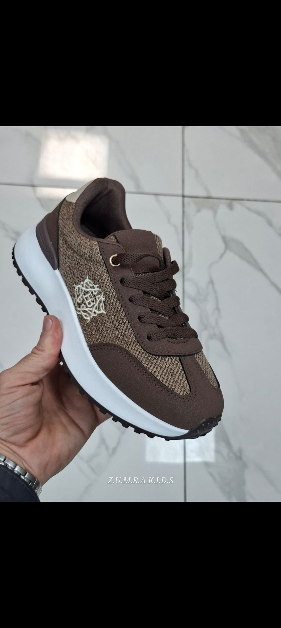 кроссовки женскиe,,женская ,кроссовка,стильные кроссовки