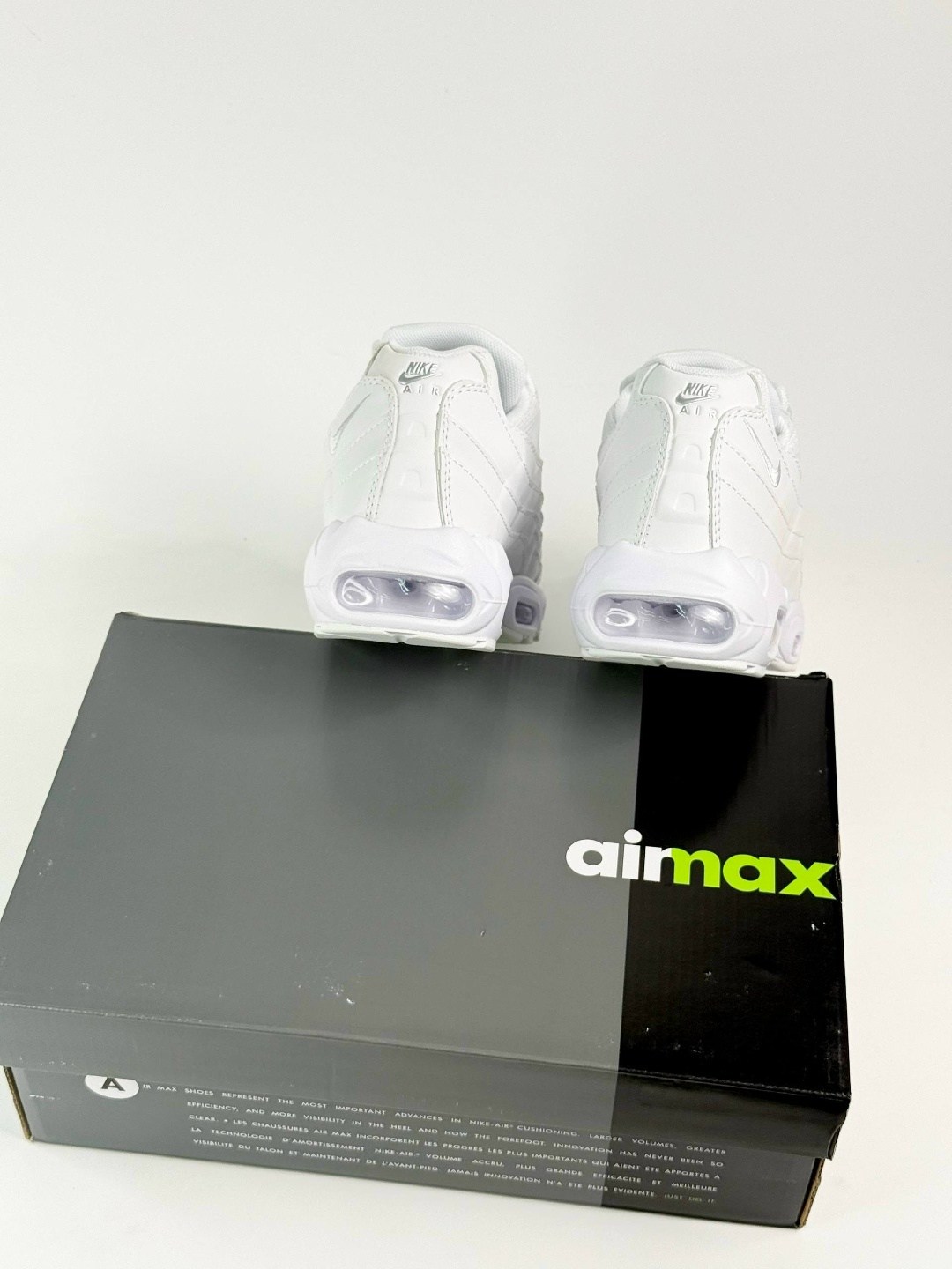 nike air max 95 triple white,nike air max 95 white,nike air max 95 essential,найк аир макс 95 белые,женские кроссовки nike air max 95 triple white