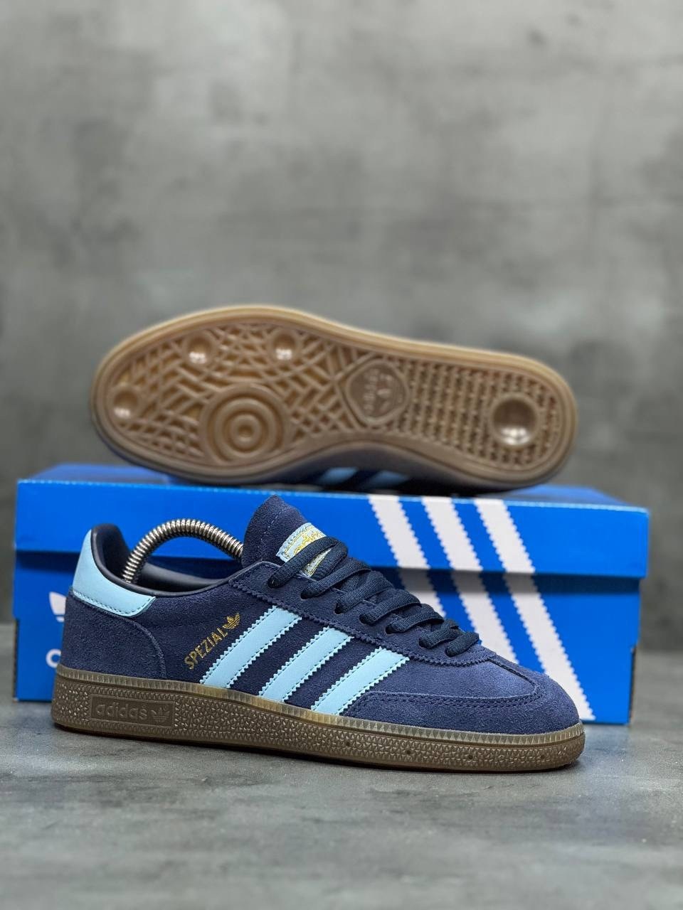 кроссовки adidas spezial,кроссовки adidas spezial голубые,adidas handball spezial,adidas spezial,кроссовки adidas handball spezial