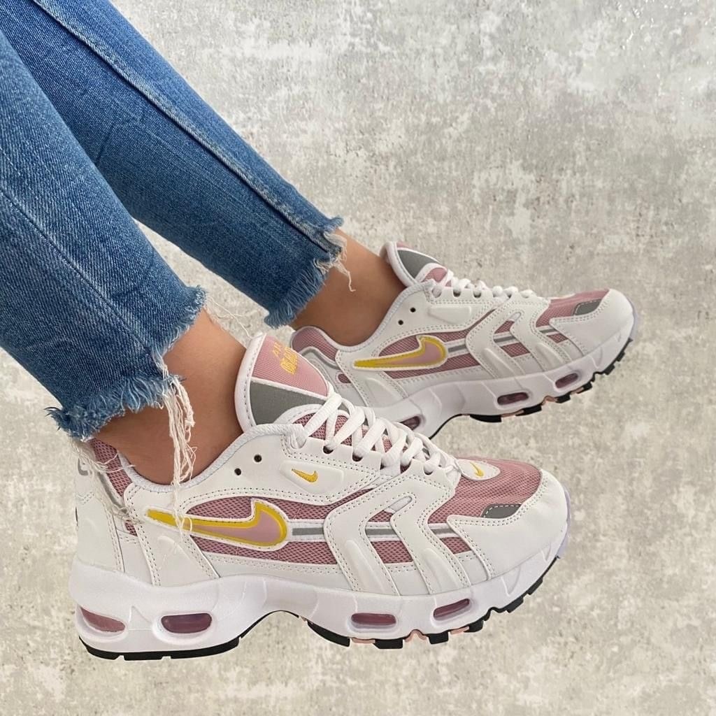 кроссовки спортивные air max tn plus nike,кроссовки летние спортивные nike air max tn plus,женские кроссовки nike air max,женские кроссовки nike,nike air max 96